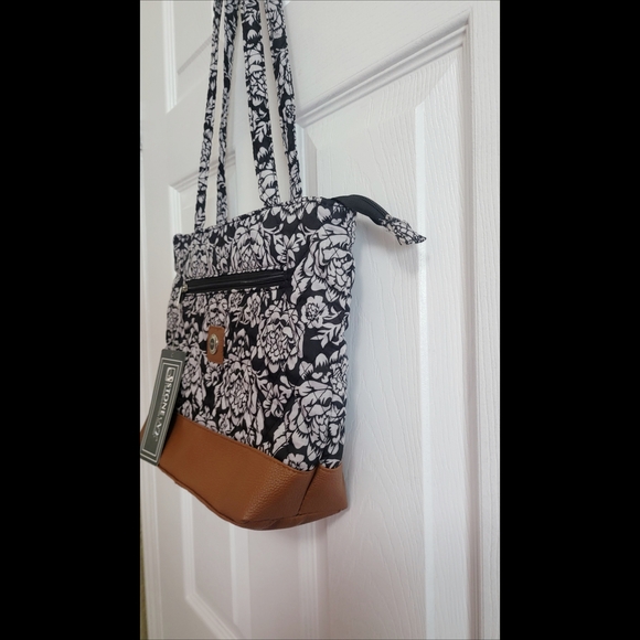🌿Stone Mountain NY Quilted Floral Tote Bag NWT Black Tan Boho Chic Shoulder Bag - Picture 3 of 11